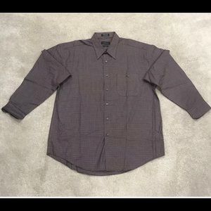 Men’s Van Heusen dress shirt